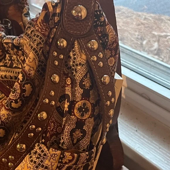 Kathy Van Zeeland beautiful paisley purse. - Picture 3 of 6